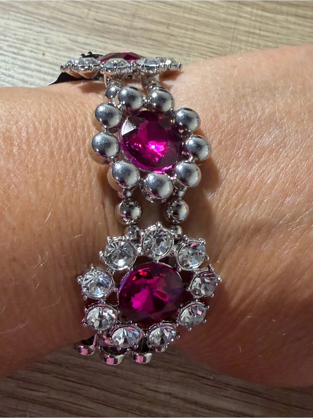 paparazzi Fuchsia and Clear Crystal Cluster Bracelet